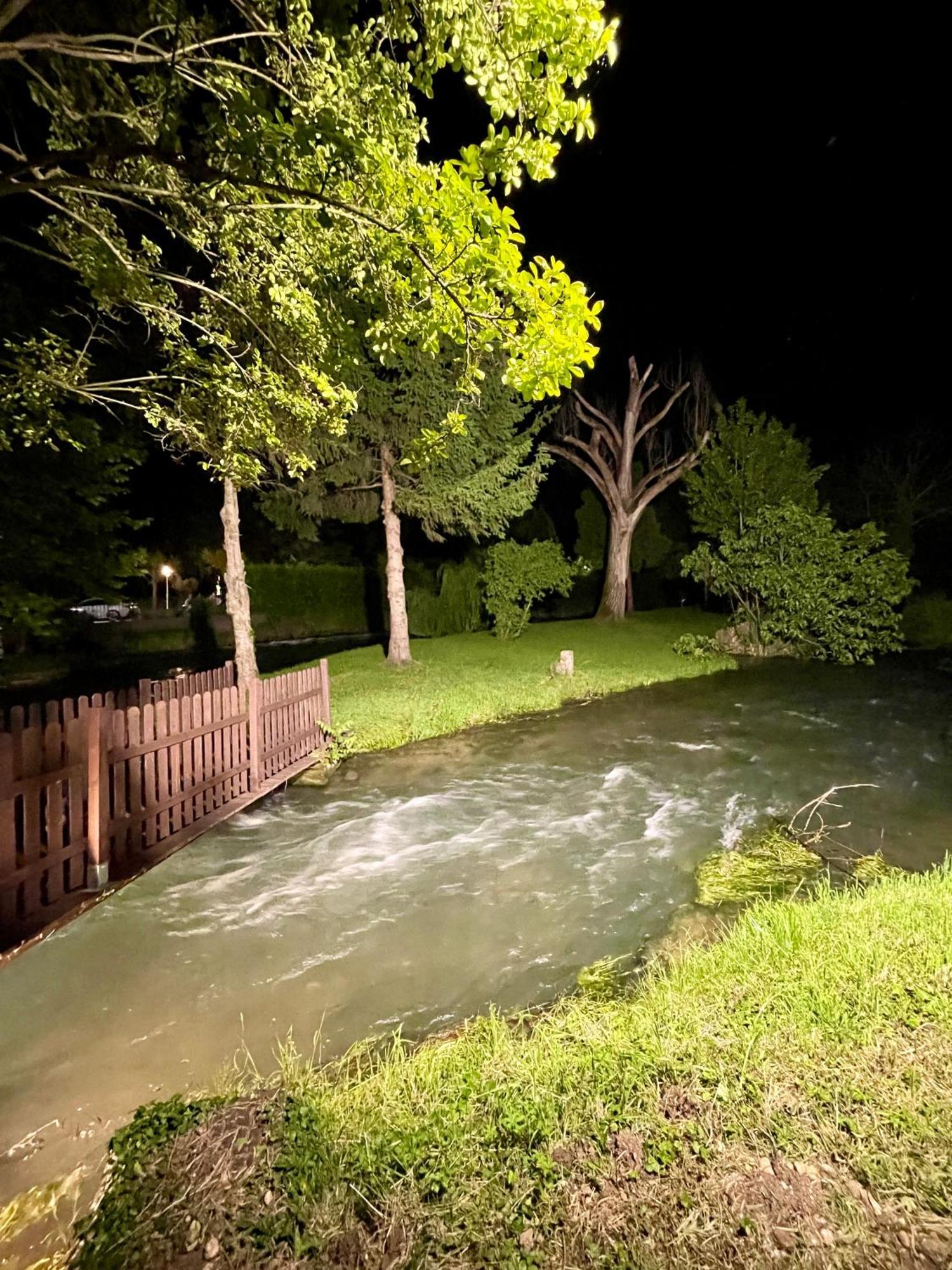 Villa Vitti'S - Verona Est Camping San Martino Buon Albergo Bagian luar foto
