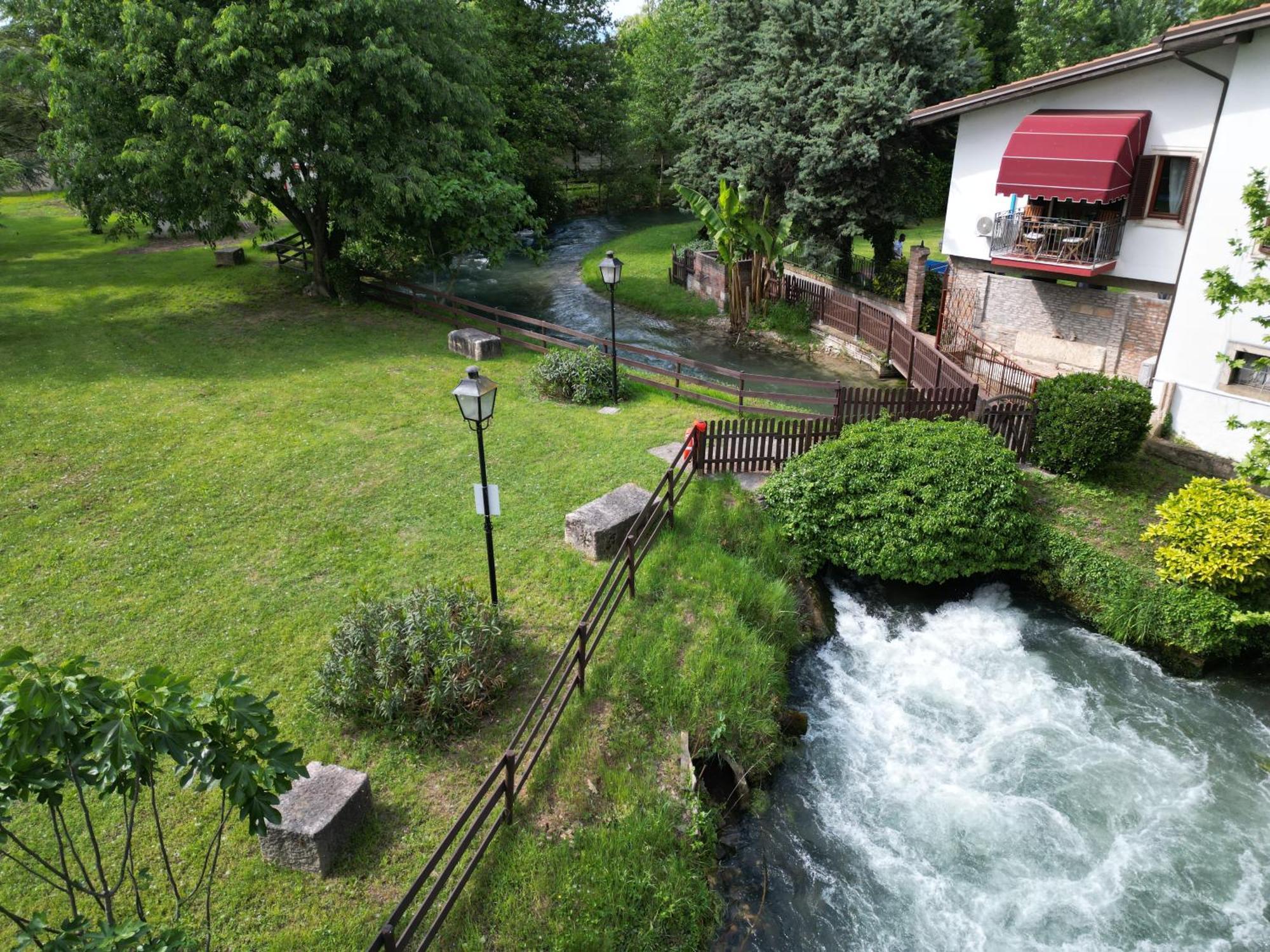 Villa Vitti'S - Verona Est Camping San Martino Buon Albergo Bagian luar foto