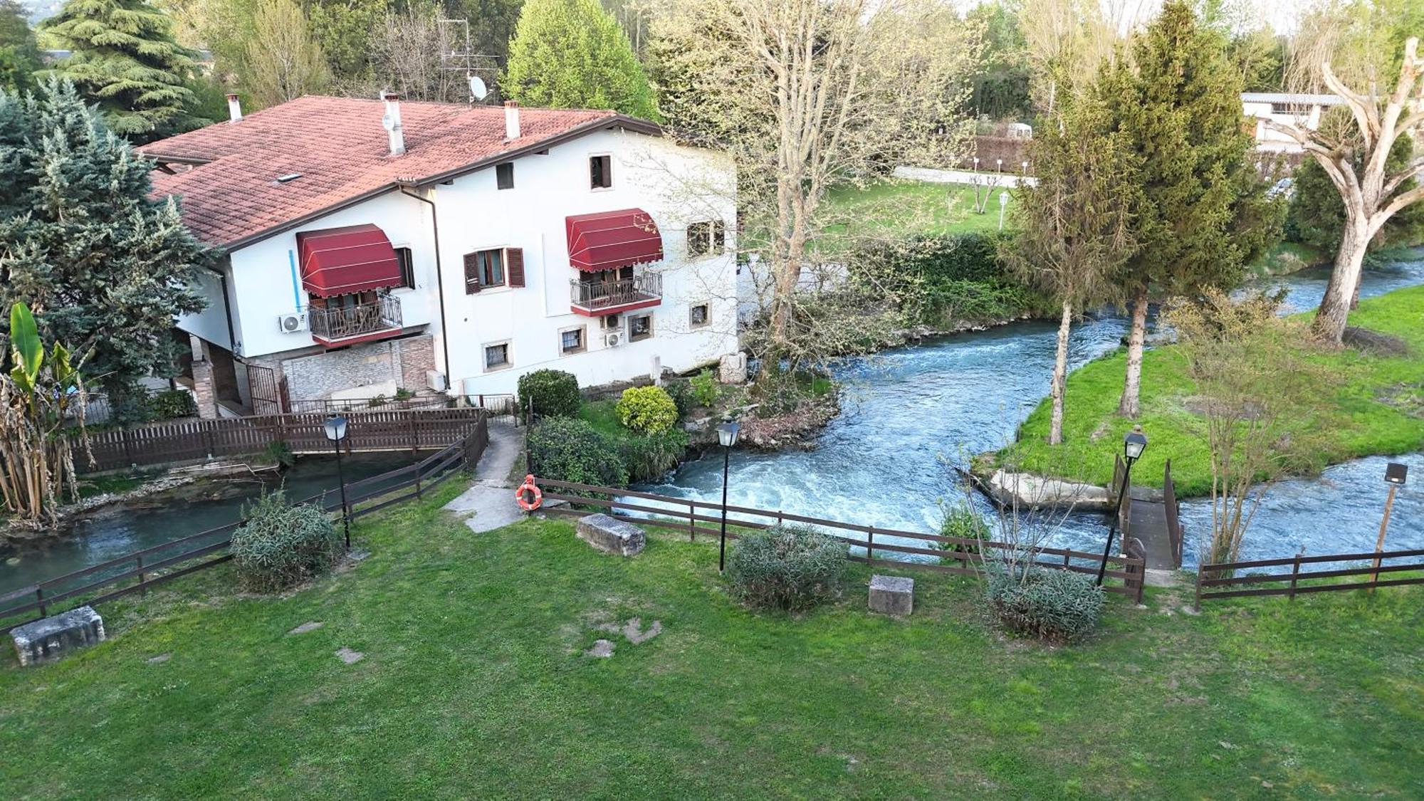 Villa Vitti'S - Verona Est Camping San Martino Buon Albergo Bagian luar foto