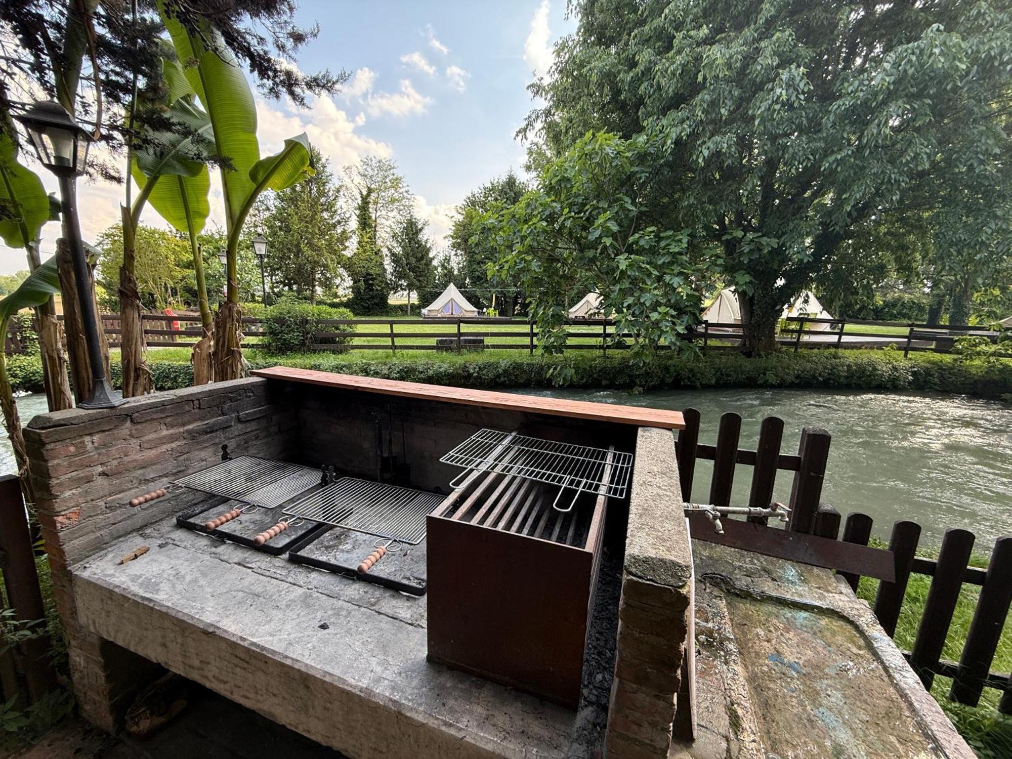 Villa Vitti'S - Verona Est Camping San Martino Buon Albergo Bagian luar foto